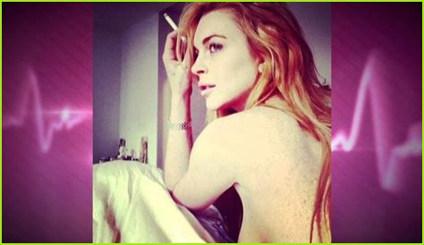 Lindsay Lohan Side Boob Selfie Reminds Us She's Still Around